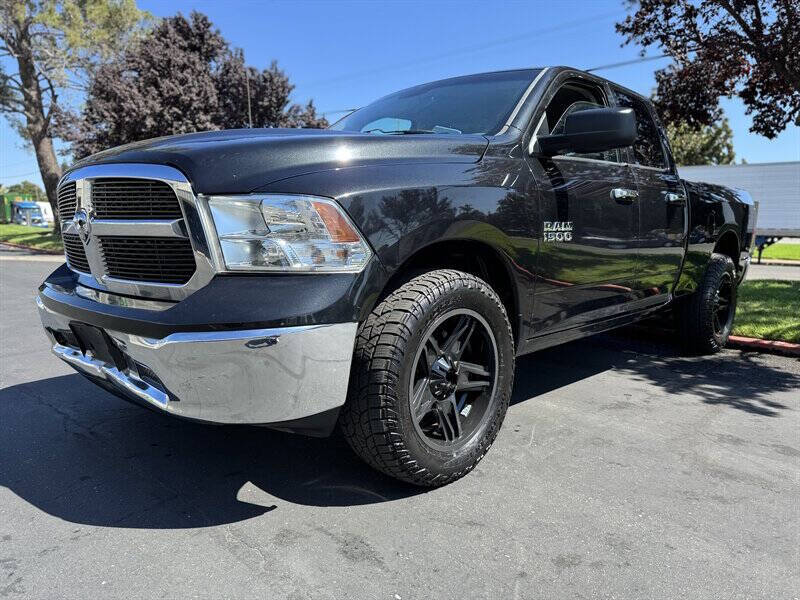2017 RAM 1500 SLT