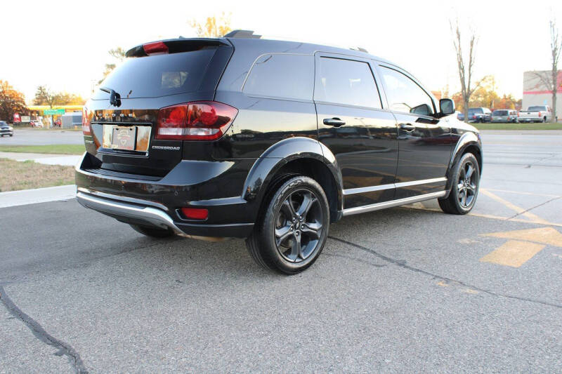 2018 Dodge Journey Crossroad