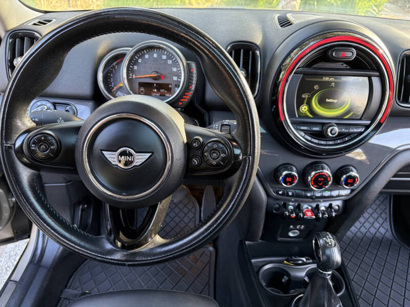 2017 MINI Countryman Cooper