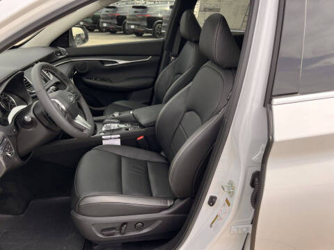 2025 Infiniti QX50 Luxe