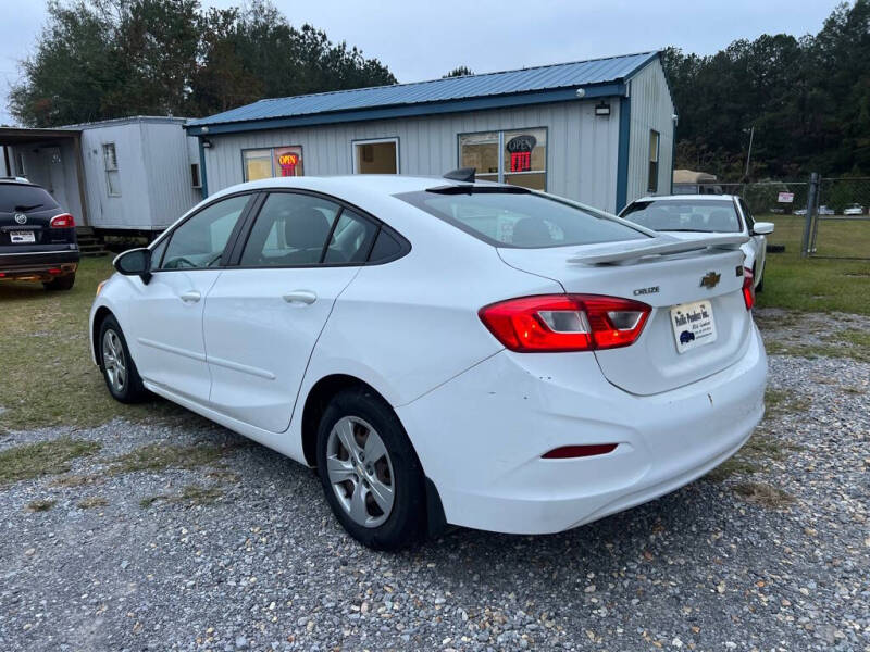 2017 Chevrolet Cruze LS photo 6