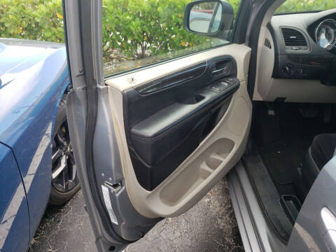 2014 Dodge Grand Caravan SE