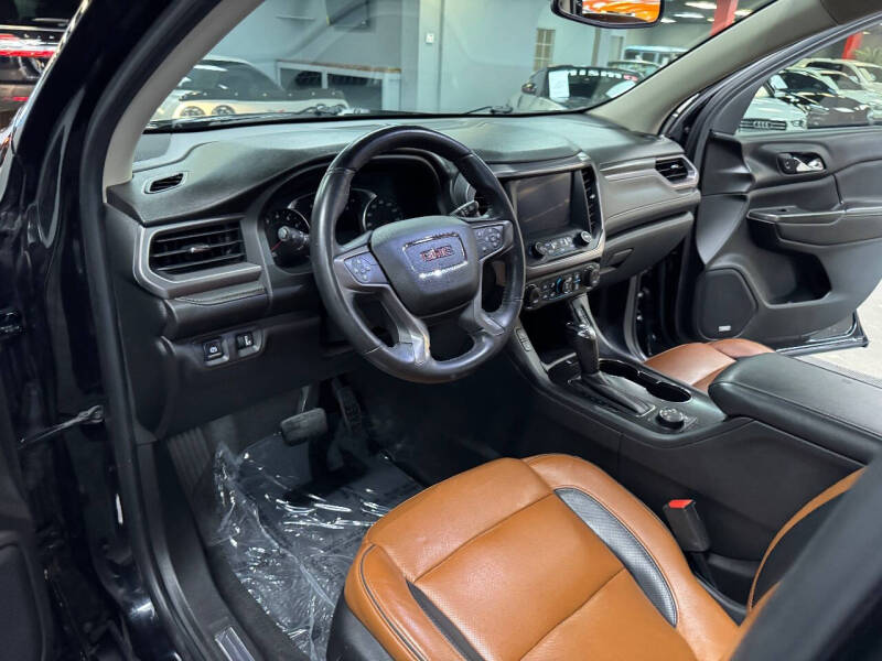 2017 GMC Acadia SLT-1