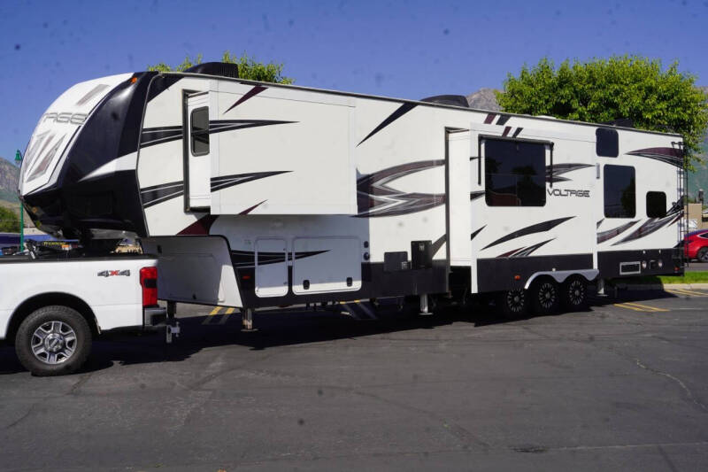 2016 Dutchmen Voltage 3970