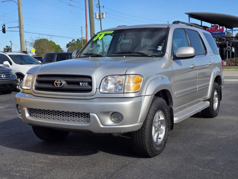2004 Toyota Sequoia SR5