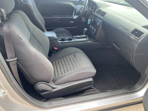 2014 Dodge Challenger SXT