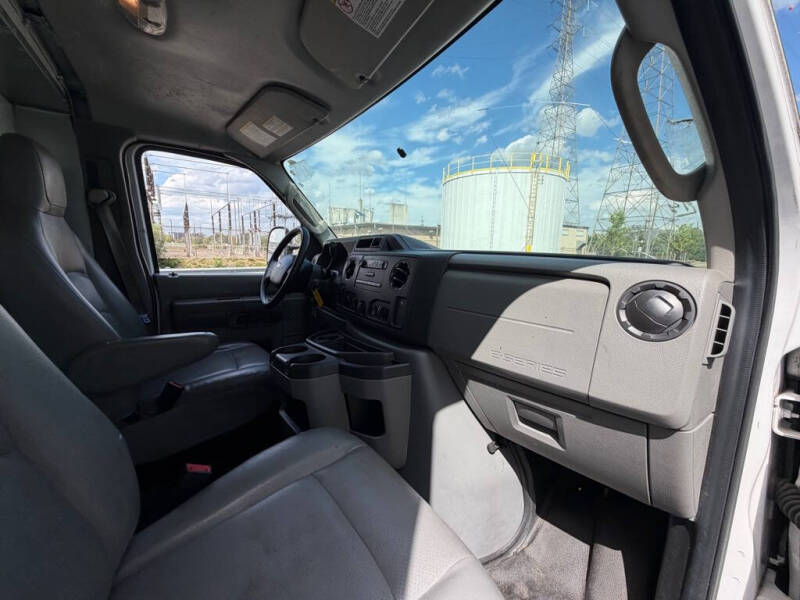 2019 Ford E-Series