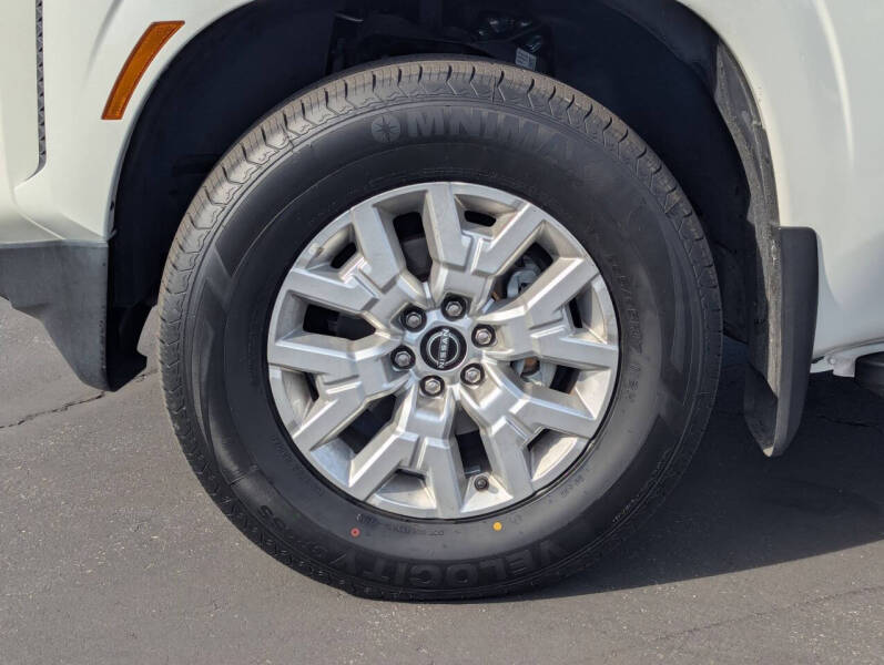 2022 Nissan Frontier SV