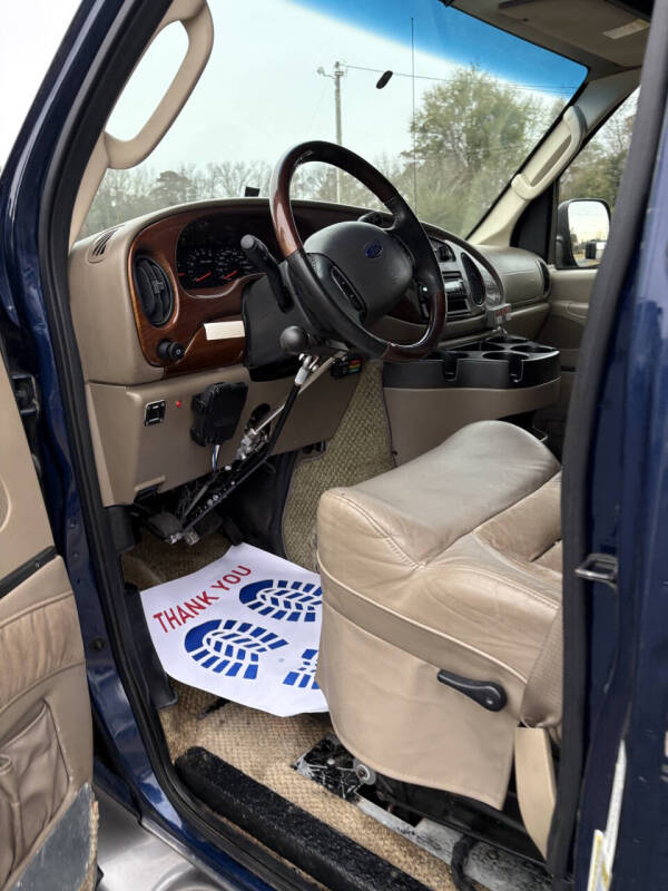 2007 Ford E-Series E-250 SD