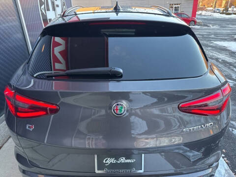 2023 Alfa Romeo Stelvio Ti