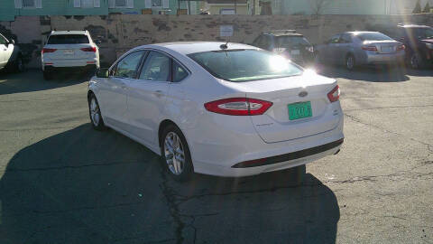 2014 Ford Fusion SE