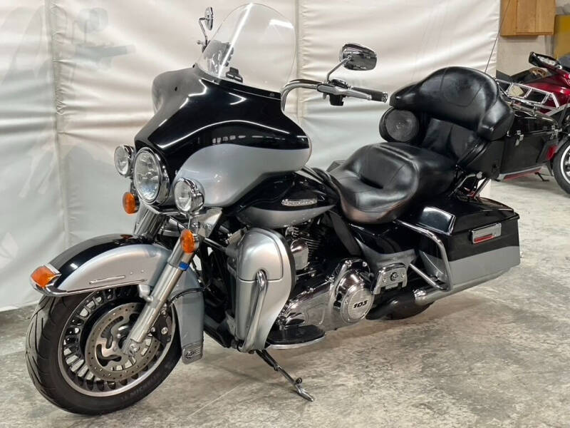 2012 Harley-Davidson FLHTK Ultra Limited