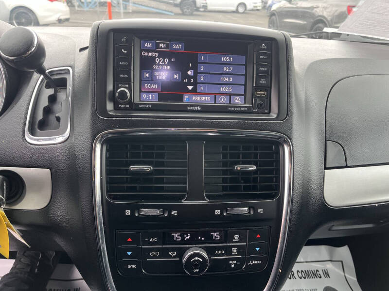 2016 Dodge Grand Caravan R/T