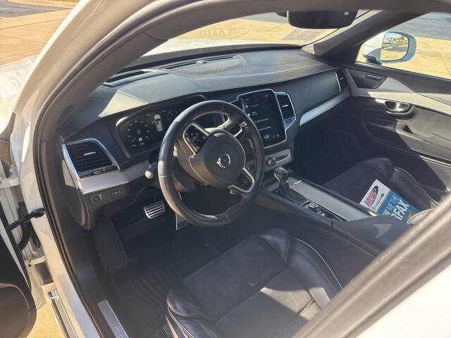 2019 Volvo XC90 T6 R-Design