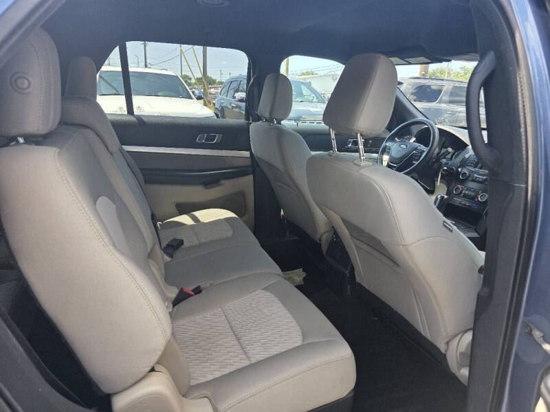 2018 Ford Explorer