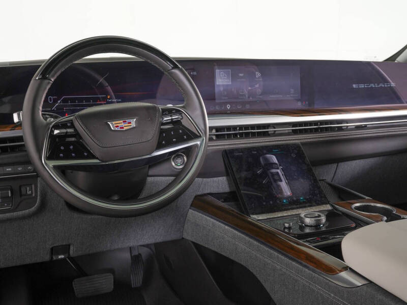 2026 Cadillac Escalade Platinum Luxury