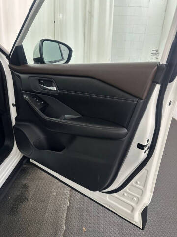 2022 Nissan Rogue SV