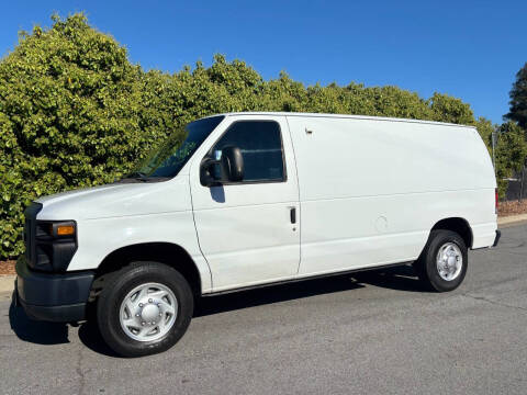 2014 Ford E-Series E-150