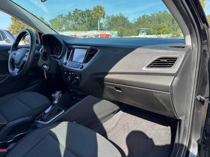 2021 Hyundai Accent SE