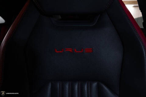 2023 Lamborghini Urus S