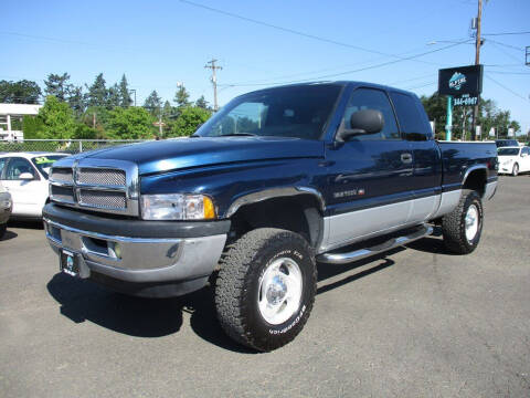 2001 Dodge Ram 1500 for sale at ALPINE MOTORS in Milwaukie OR