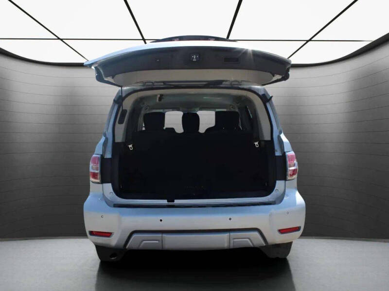 2017 Nissan Armada SV