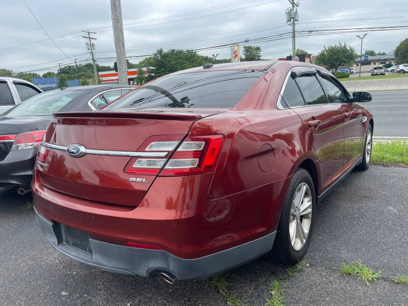 2014 Ford Taurus SEL