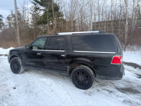 2011 Lincoln Navigator L