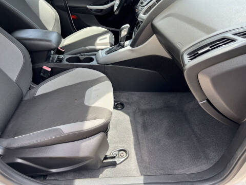 2012 Ford Focus SE