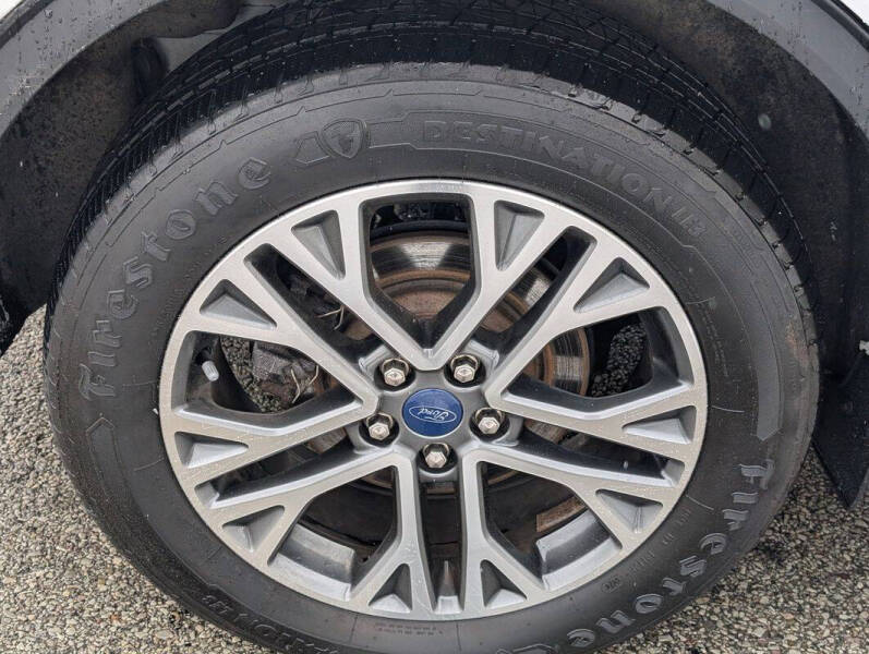 2020 Ford Escape SEL