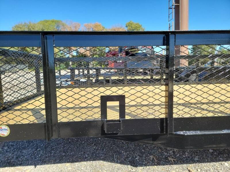 2023 Top Hat Trailers 83x20 RAX (RENTAL)