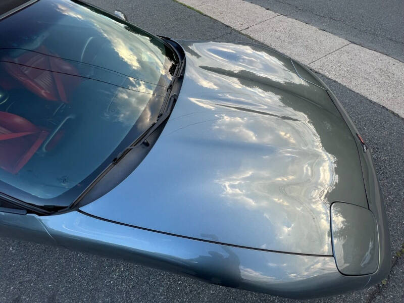 2004 Chevrolet Corvette