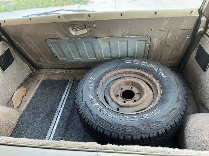 1989 Jeep Grand Wagoneer