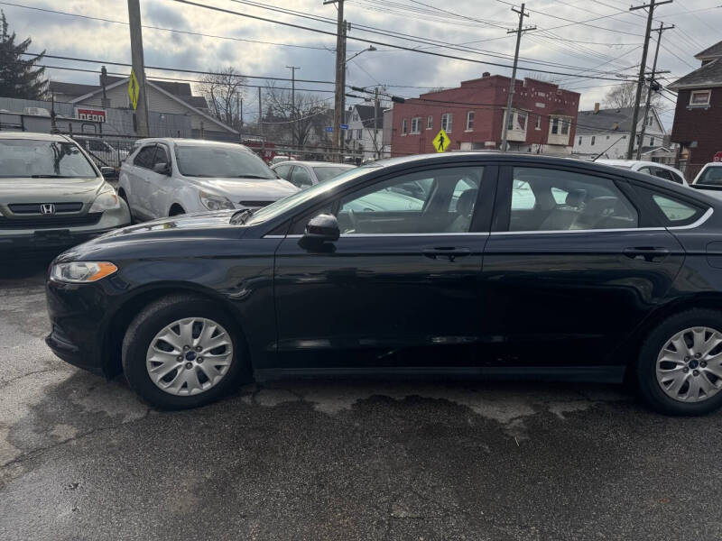 2014 Ford Fusion S