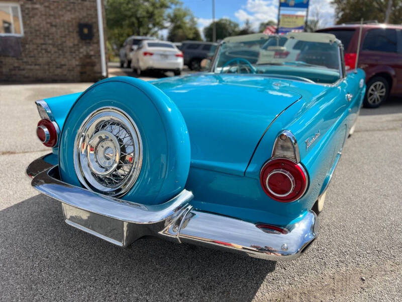 1956 Ford Thunderbird