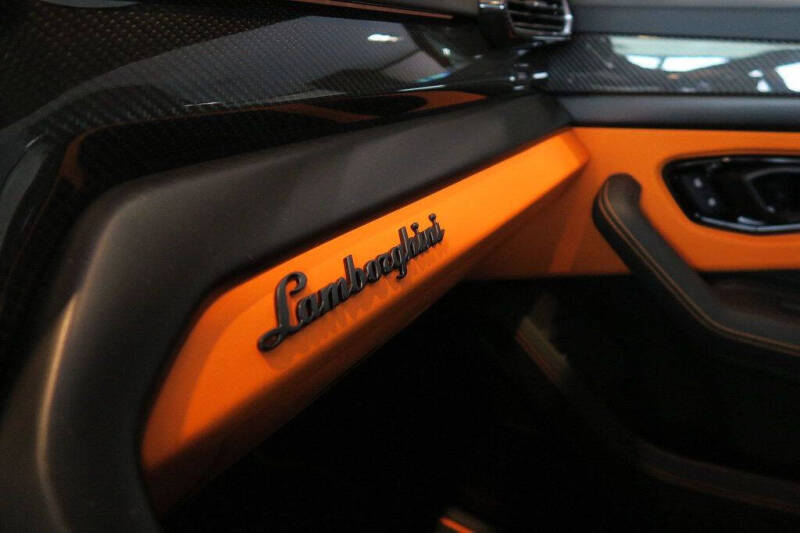 2024 Lamborghini Urus S