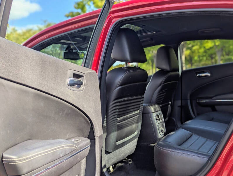 2011 Dodge Charger Rallye Plus