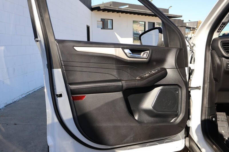 2021 Ford Escape Hybrid SE