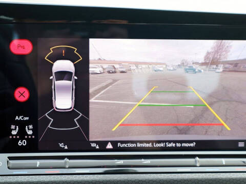 2022 Volkswagen Golf GTI SE