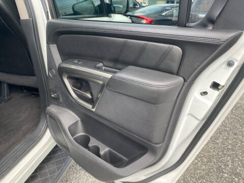 2015 Nissan Armada SL