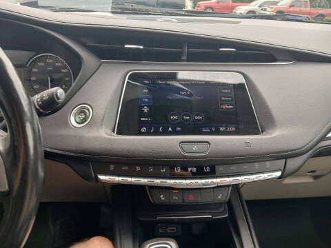 2019 Cadillac XT4 Luxury