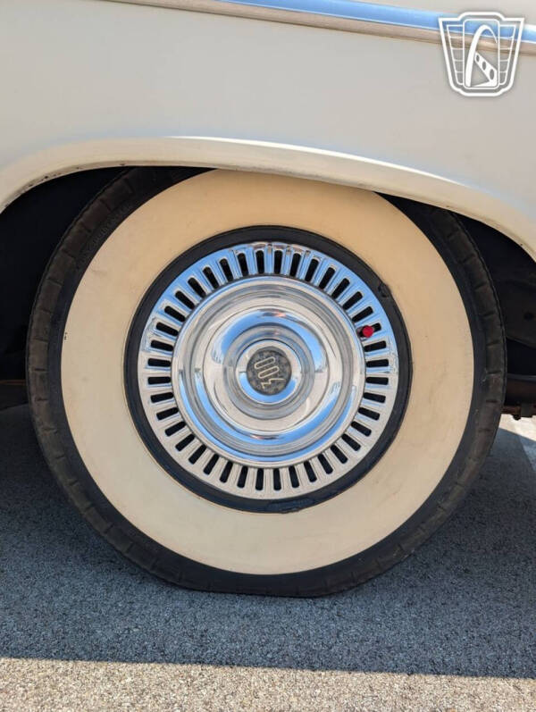 1955 Chrysler Windsor