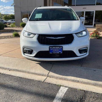 2022 Chrysler Pacifica Touring L