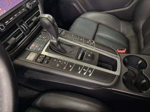 2020 Porsche Macan S