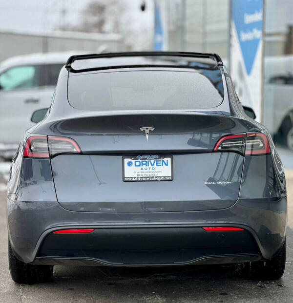 2023 Tesla Model Y Long Range