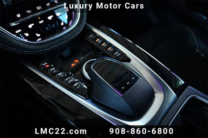 2021 Aston Martin DBX