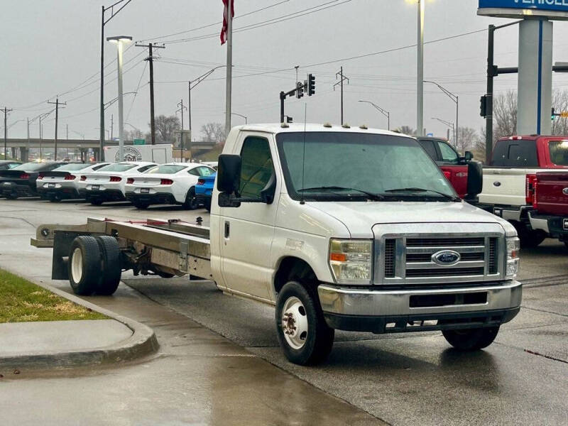 2011 Ford E-Series E-450 SD