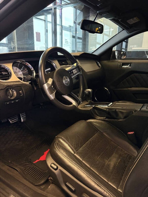 2010 Ford Mustang V6