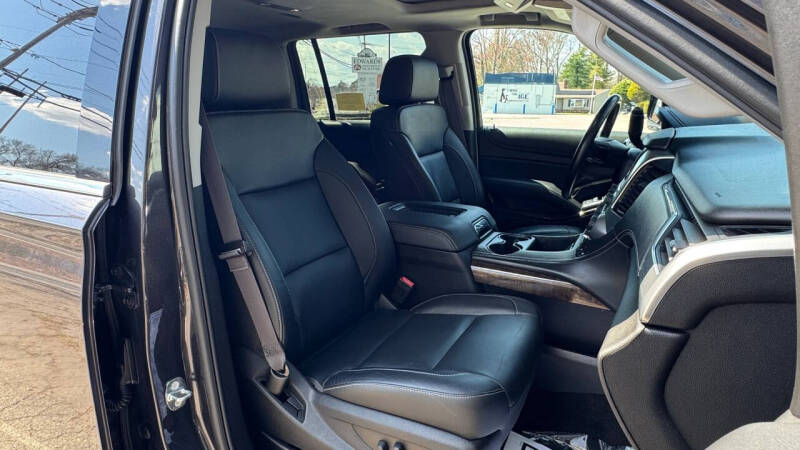 2017 Chevrolet Suburban LT