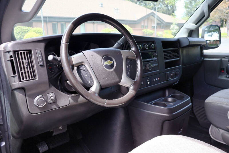 2017 Chevrolet Express 3500